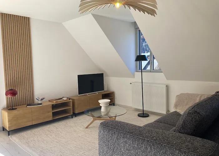 De Prestige Neuf, Vue Montagne Et 2 Balcons St Mamet, Luchon Apartment *