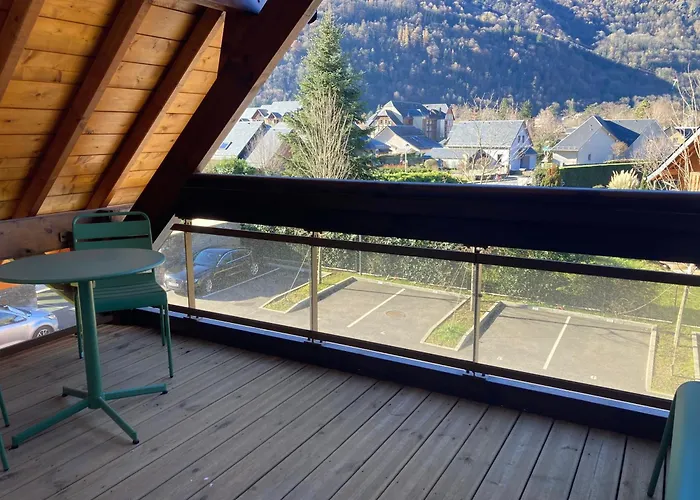 De Prestige Neuf, Vue Montagne Et 2 Balcons St Mamet, Luchon Montauban-de-Luchon