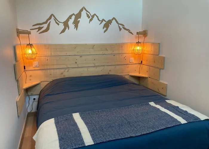 De Prestige Neuf, Vue Montagne Et 2 Balcons St Mamet, Luchon Apartamento *